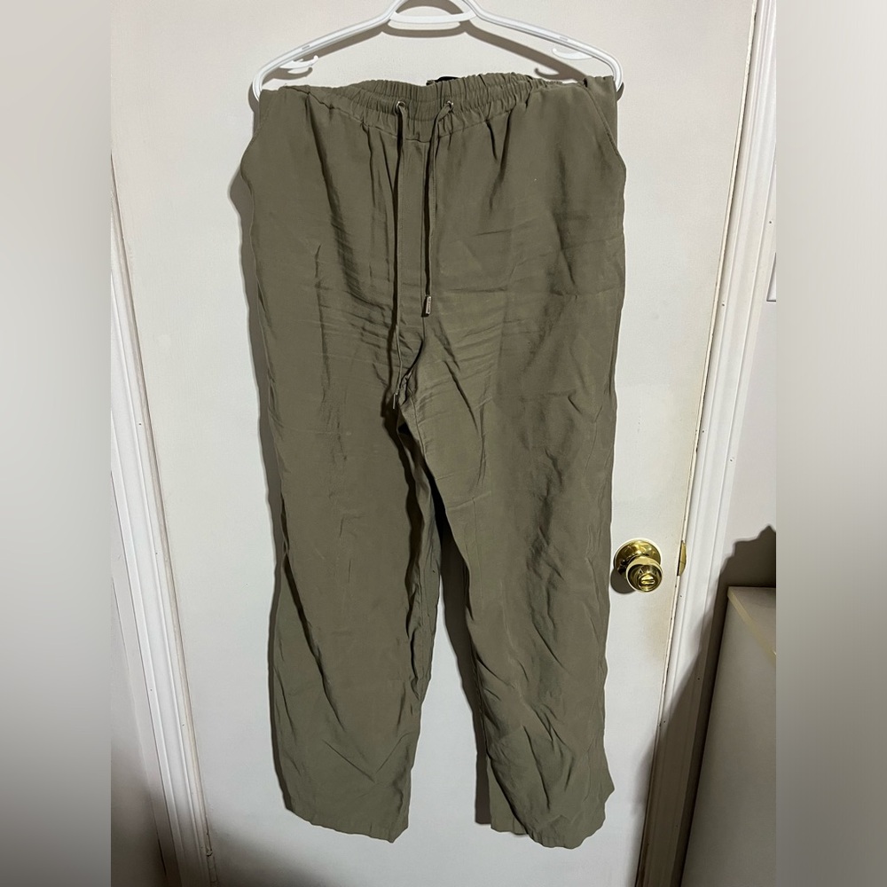 Flowy kaki pants